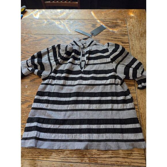 NWT HUNTER BELL | Monroe Top Black Striped Bell Sleeve Blouse Size XS - Picture 6 of 6